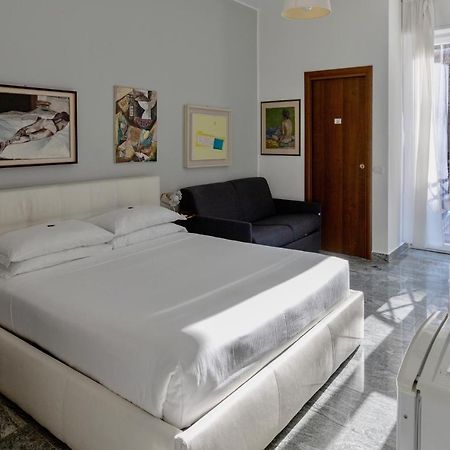 Aiello Suites Executive Милано Екстериор снимка
