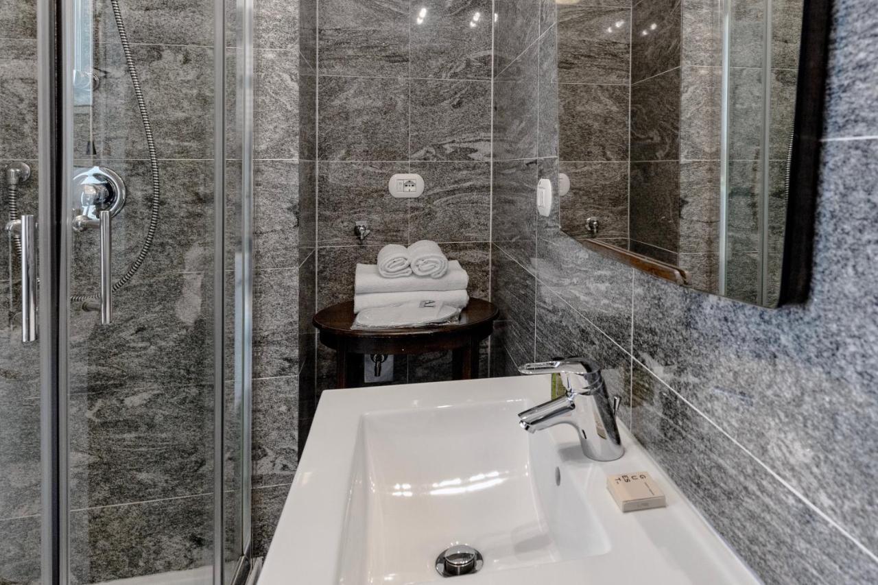 Aiello Suites Executive Милано Екстериор снимка