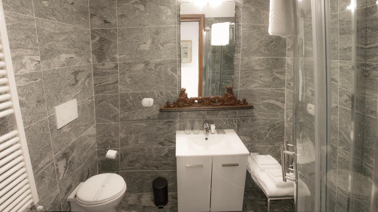 Aiello Suites Executive Милано Екстериор снимка